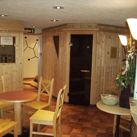 Guest house Heidi 3*